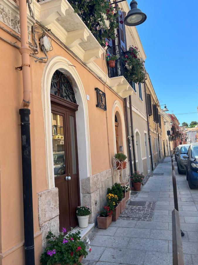Bed and Breakfast Trigu & Mangoni à Cagliari Extérieur photo