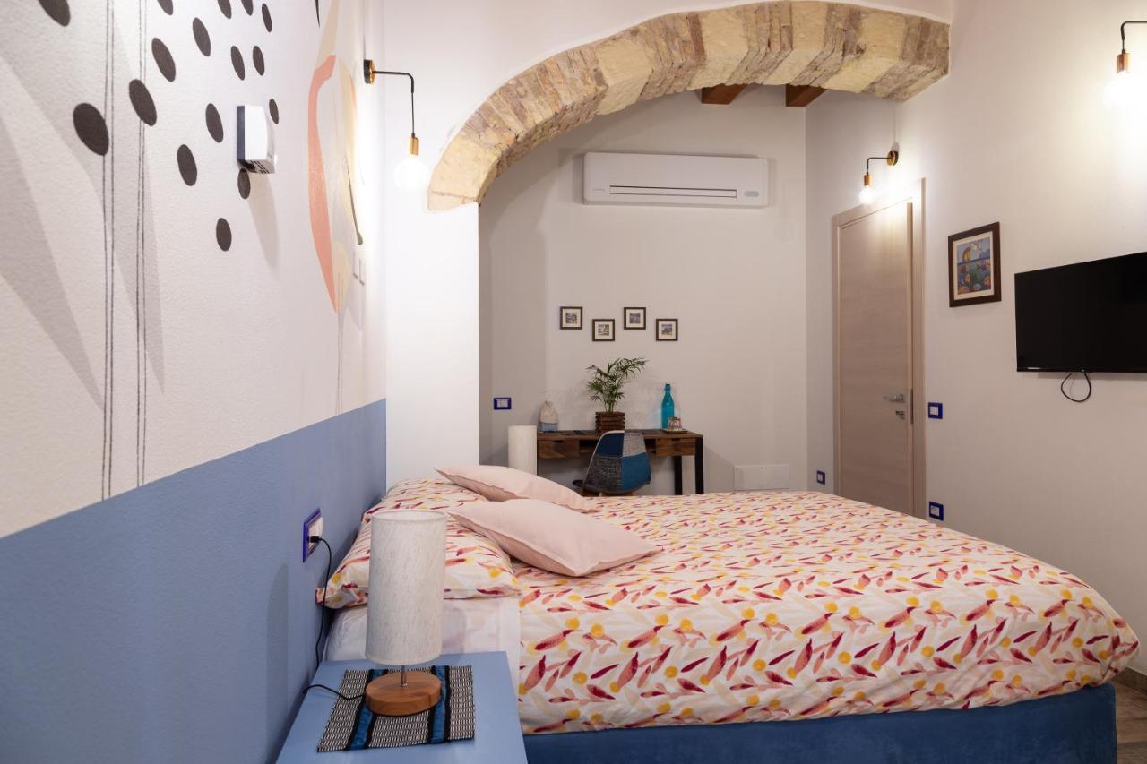 Bed and Breakfast Trigu & Mangoni à Cagliari Extérieur photo